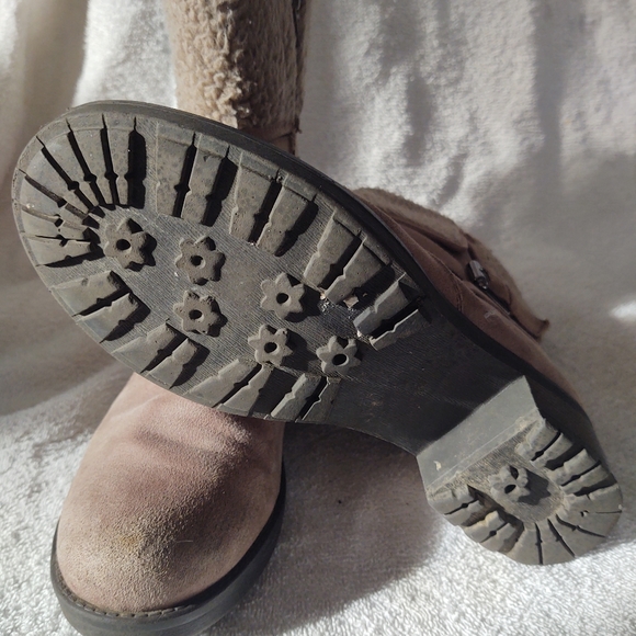 ⏰White Mountain women's boots size 7.5 (T9) - Picture 3 of 6